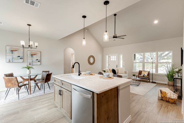 294 Lighthouse, Canyon Lake, TX 78133