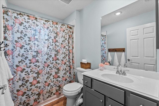 2502 Rosa Rita Drive, League City, TX 77573