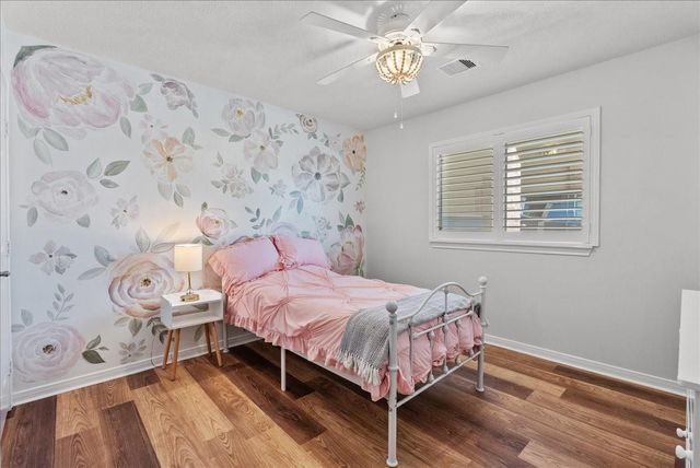 2502 Rosa Rita Drive, League City, TX 77573