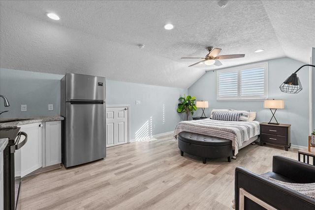 2502 Rosa Rita Drive, League City, TX 77573