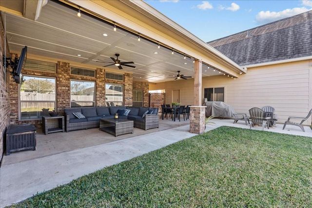 2502 Rosa Rita Drive, League City, TX 77573