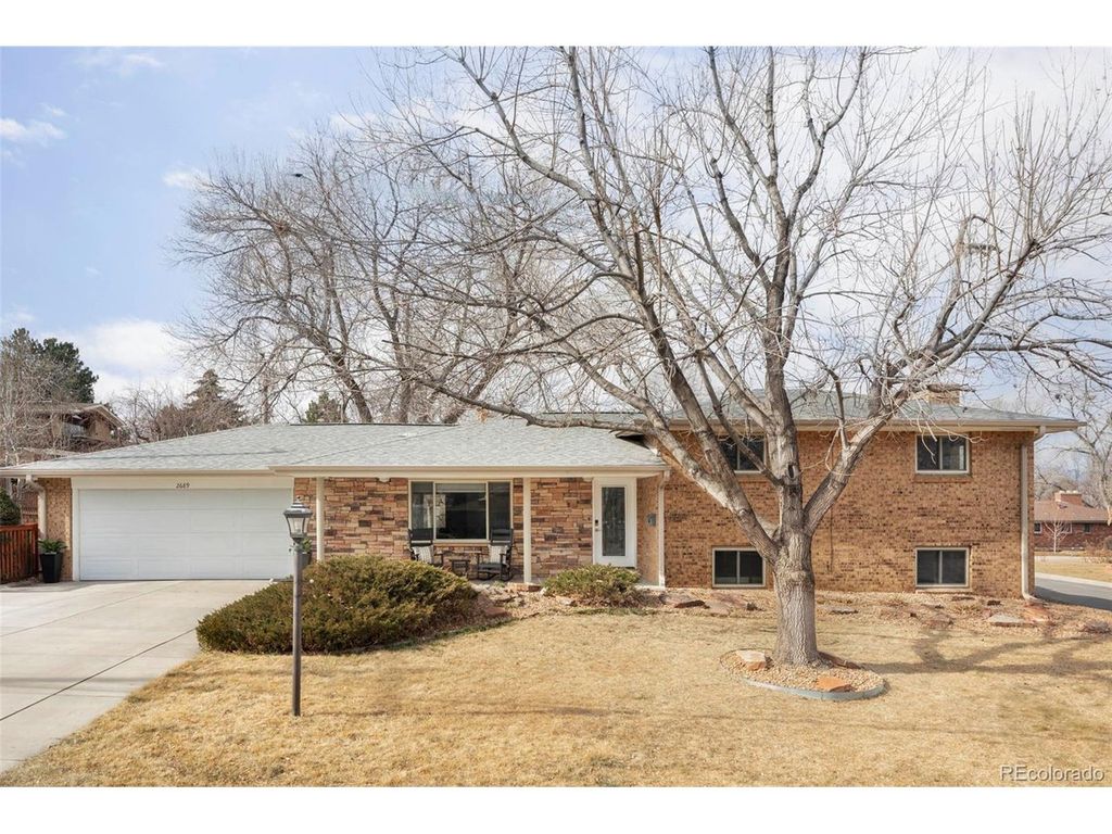 2689 Quail St, Lakewood, CO 80215