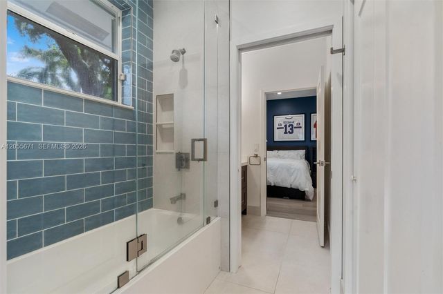 2499 Princeton Court, Weston, FL 33327