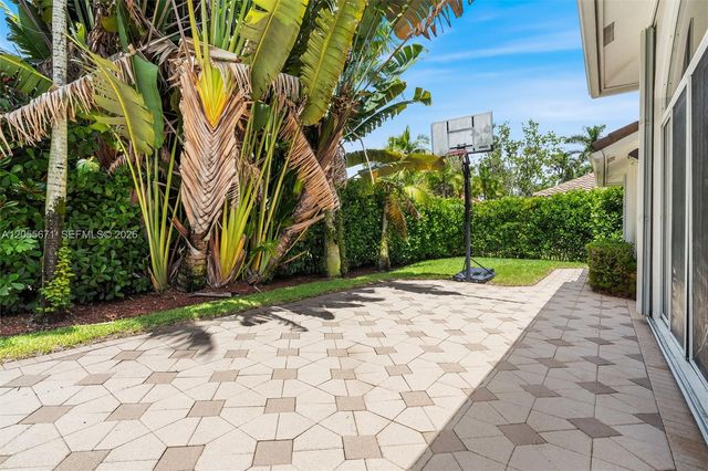2499 Princeton Court, Weston, FL 33327