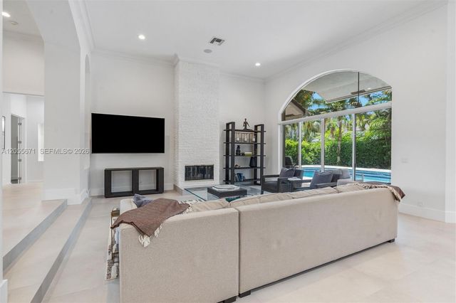2499 Princeton Court, Weston, FL 33327