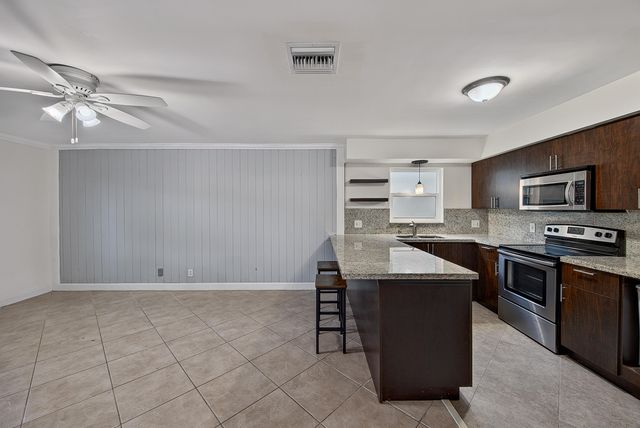 191 NE 6th Court, Dania Beach, FL 33004