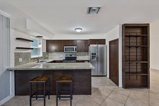 191 NE 6th Court, Dania Beach, FL 33004