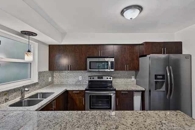 191 NE 6th Court, Dania Beach, FL 33004