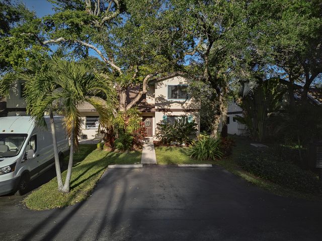 191 NE 6th Court, Dania Beach, FL 33004