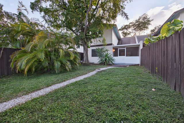 191 NE 6th Court, Dania Beach, FL 33004