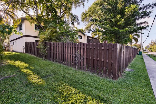 191 NE 6th Court, Dania Beach, FL 33004