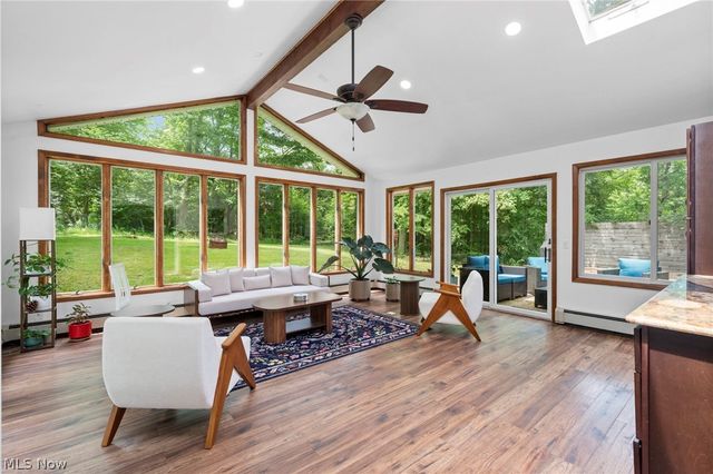 932 Aintree Park Drive, Mayfield Village, OH 44143