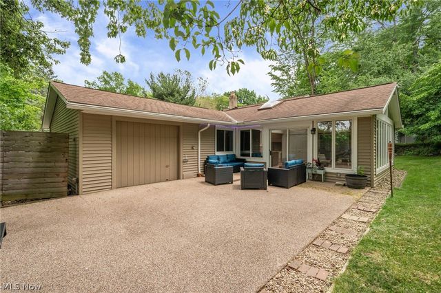 932 Aintree Park Drive, Mayfield Village, OH 44143