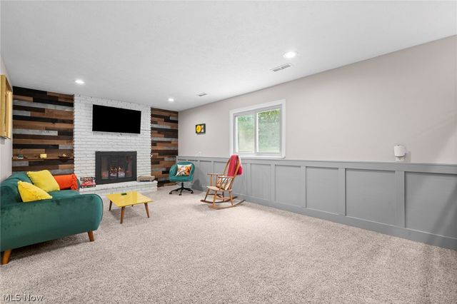 932 Aintree Park Drive, Mayfield Village, OH 44143