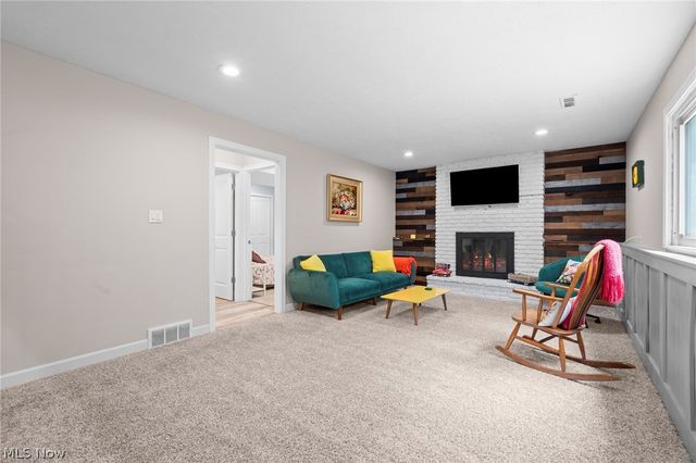 932 Aintree Park Drive, Mayfield Village, OH 44143