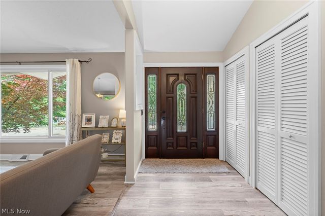 932 Aintree Park Drive, Mayfield Village, OH 44143