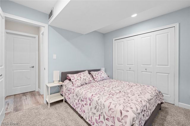 932 Aintree Park Drive, Mayfield Village, OH 44143