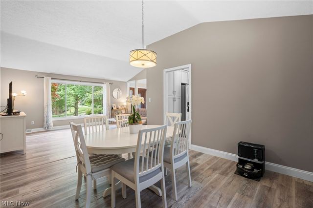 932 Aintree Park Drive, Mayfield Village, OH 44143
