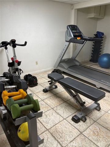 5143 Bakman 308, North Hollywood (los Angeles), CA 91601