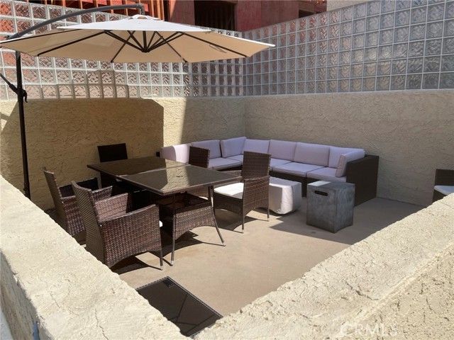 5143 Bakman 308, North Hollywood (los Angeles), CA 91601