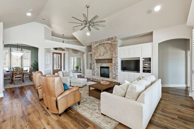 7100 Granville Drive, Mansfield, TX 76063