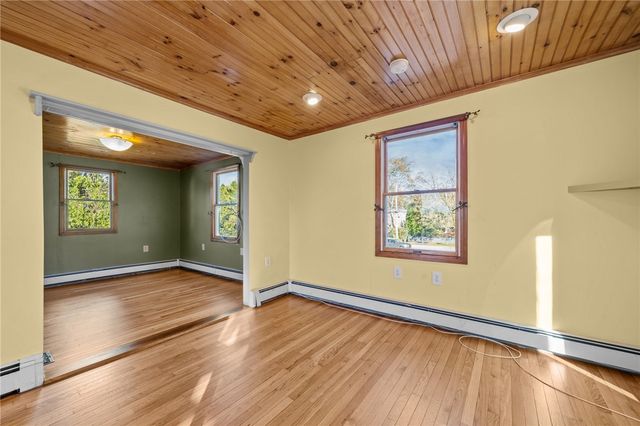 104 Howland Avenue, Jamestown, RI 02835