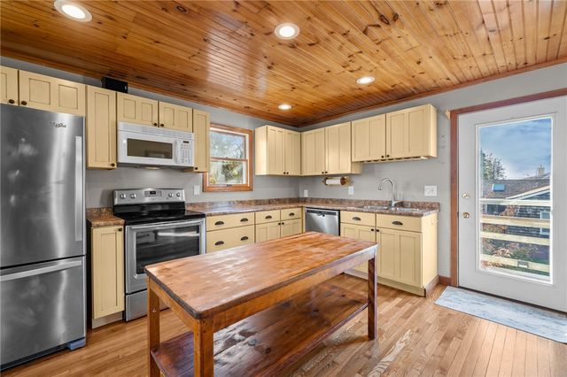 104 Howland Avenue, Jamestown, RI 02835