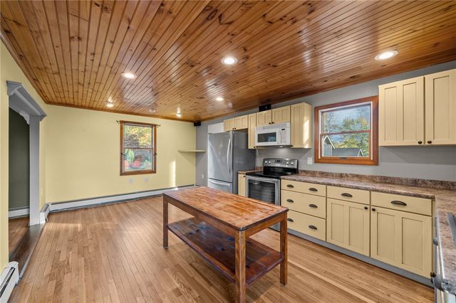 104 Howland Avenue, Jamestown, RI 02835