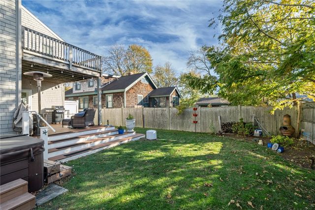 104 Howland Avenue, Jamestown, RI 02835