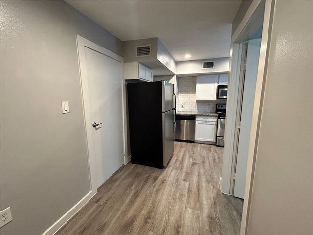 2807 Beauchamp Street 14, Houston, TX 77009