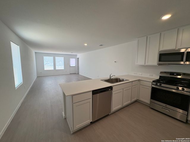 1515 Silver Creek, New Braunfels, TX 78130