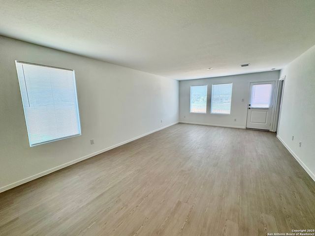 1515 Silver Creek, New Braunfels, TX 78130