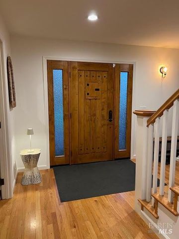 857 Wildwood Trl, Santa Rosa, CA 95409