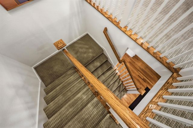 857 Wildwood Trl, Santa Rosa, CA 95409