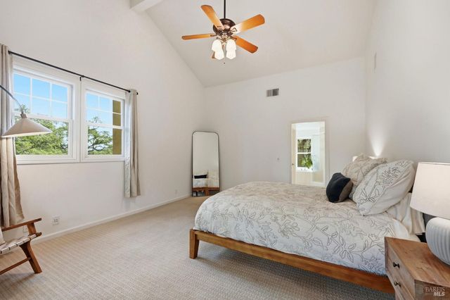 857 Wildwood Trl, Santa Rosa, CA 95409