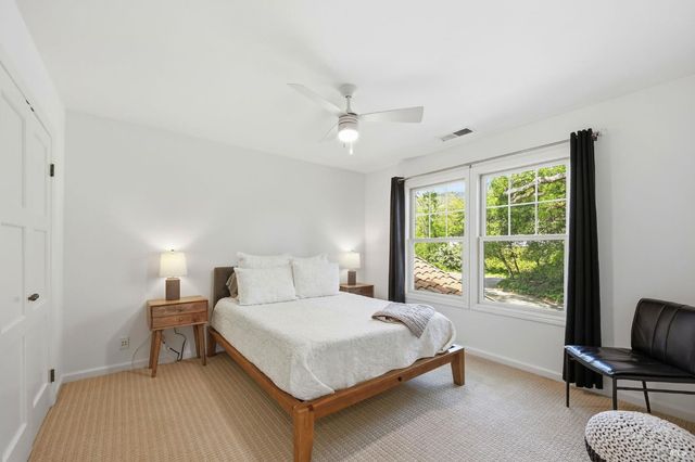 857 Wildwood Trl, Santa Rosa, CA 95409