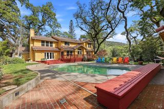 857 Wildwood Trl, Santa Rosa, CA 95409