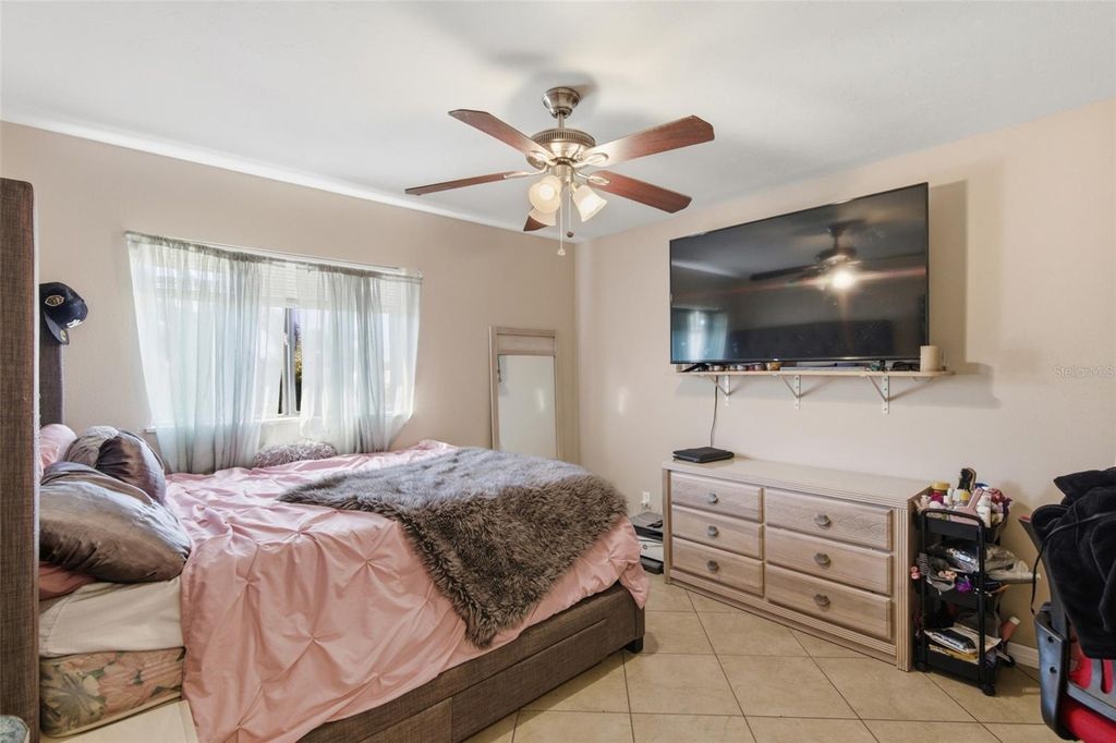 Image 16 of property listing at 3706 NW 1ST TERRACE, Cape Coral, FL 33993