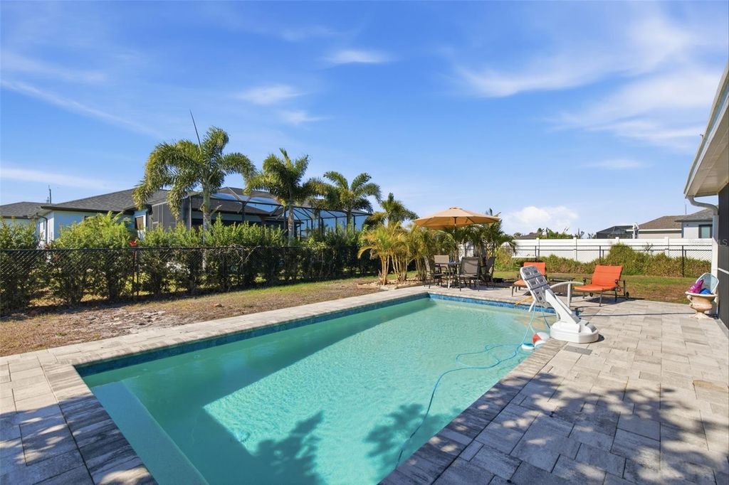 Image 24 of property listing at 3706 NW 1ST TERRACE, Cape Coral, FL 33993