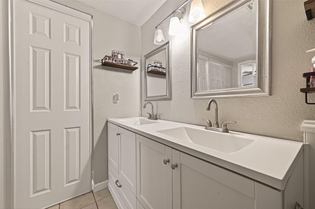 12115 Kemerton Drive, Houston, TX 77099