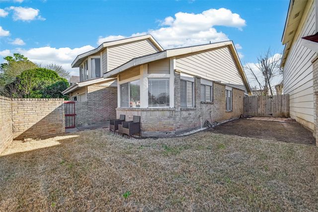 12115 Kemerton Drive, Houston, TX 77099