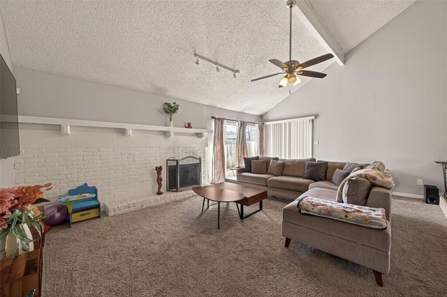 12115 Kemerton Drive, Houston, TX 77099