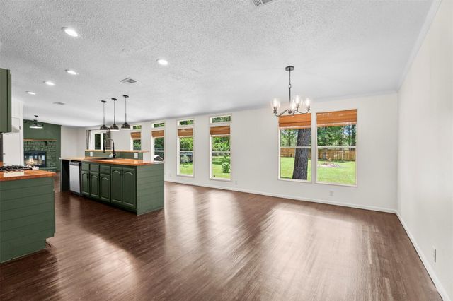 15995 Stoltje Drive, Conroe, TX 77306