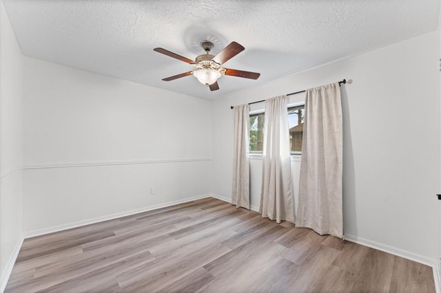 110 Shadow Wood Drive, Sugar Land, TX 77498