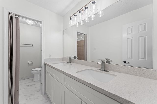 110 Shadow Wood Drive, Sugar Land, TX 77498