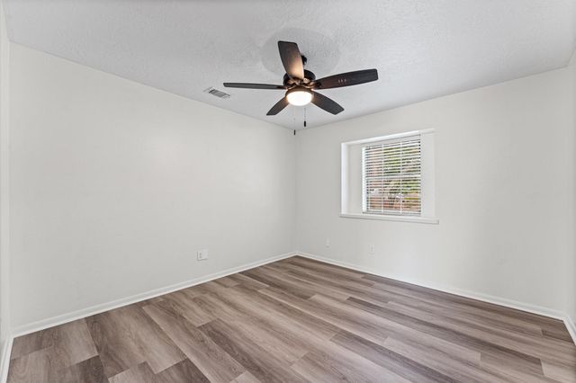 110 Shadow Wood Drive, Sugar Land, TX 77498