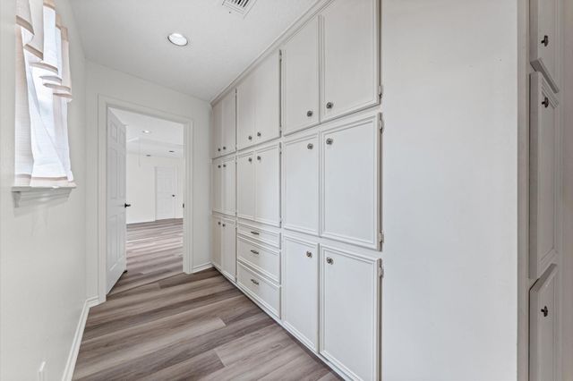 110 Shadow Wood Drive, Sugar Land, TX 77498