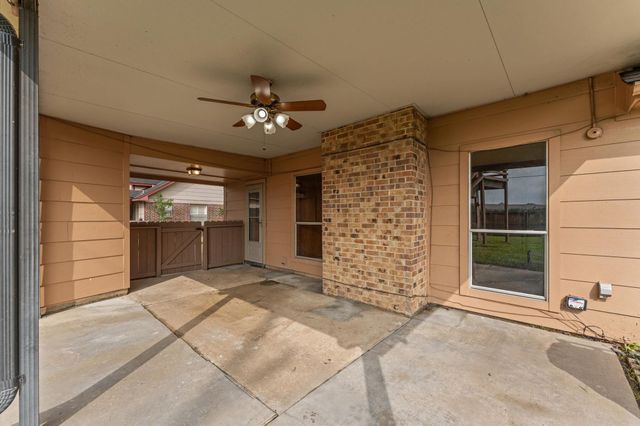 110 Shadow Wood Drive, Sugar Land, TX 77498