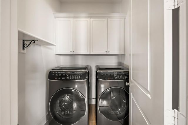 1306 Castle Court A, Houston, TX 77006