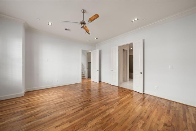 1306 Castle Court A, Houston, TX 77006